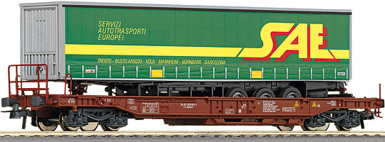 Standard deep-well flat car<br /><a href='images/pictures/Roco/66701.jpg' target='_blank'>Full size image</a>
